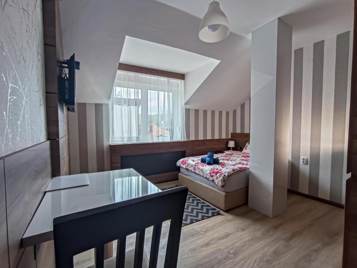 Studio Apartments Maksimovic Ni Exterior foto